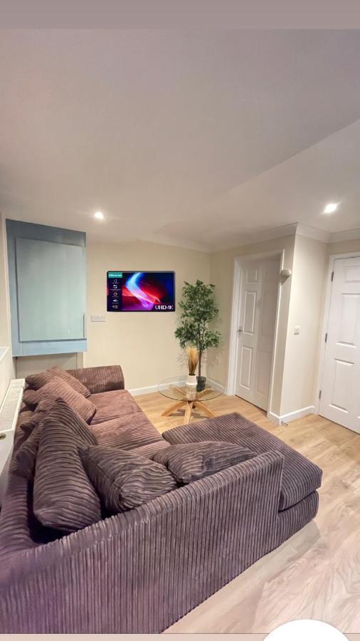 Relaxing Double Rooms In A Beautiful House ايبسويتش المظهر الخارجي الصورة